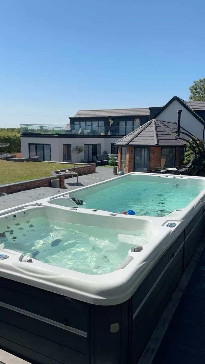 Portable Hot Tubs 